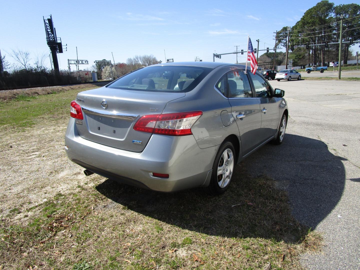 2014 Gray Nissan Sentra (3N1AB7AP9EY) , located at 2553 Airline Blvd, Portsmouth, VA, 23701, (757) 488-8331, 36.813889, -76.357597 - Down Payment: $999 Weekly Payment: $90 APR: 23.9% Repayment Terms: 42 Months ***CALL ELIZABETH SMITH - DIRECTOR OF MARKETING @ 757-488-8331 TO SCHEDULE YOUR APPOINTMENT TODAY AND GET PRE-APPROVED RIGHT OVER THE PHONE*** - Photo#5